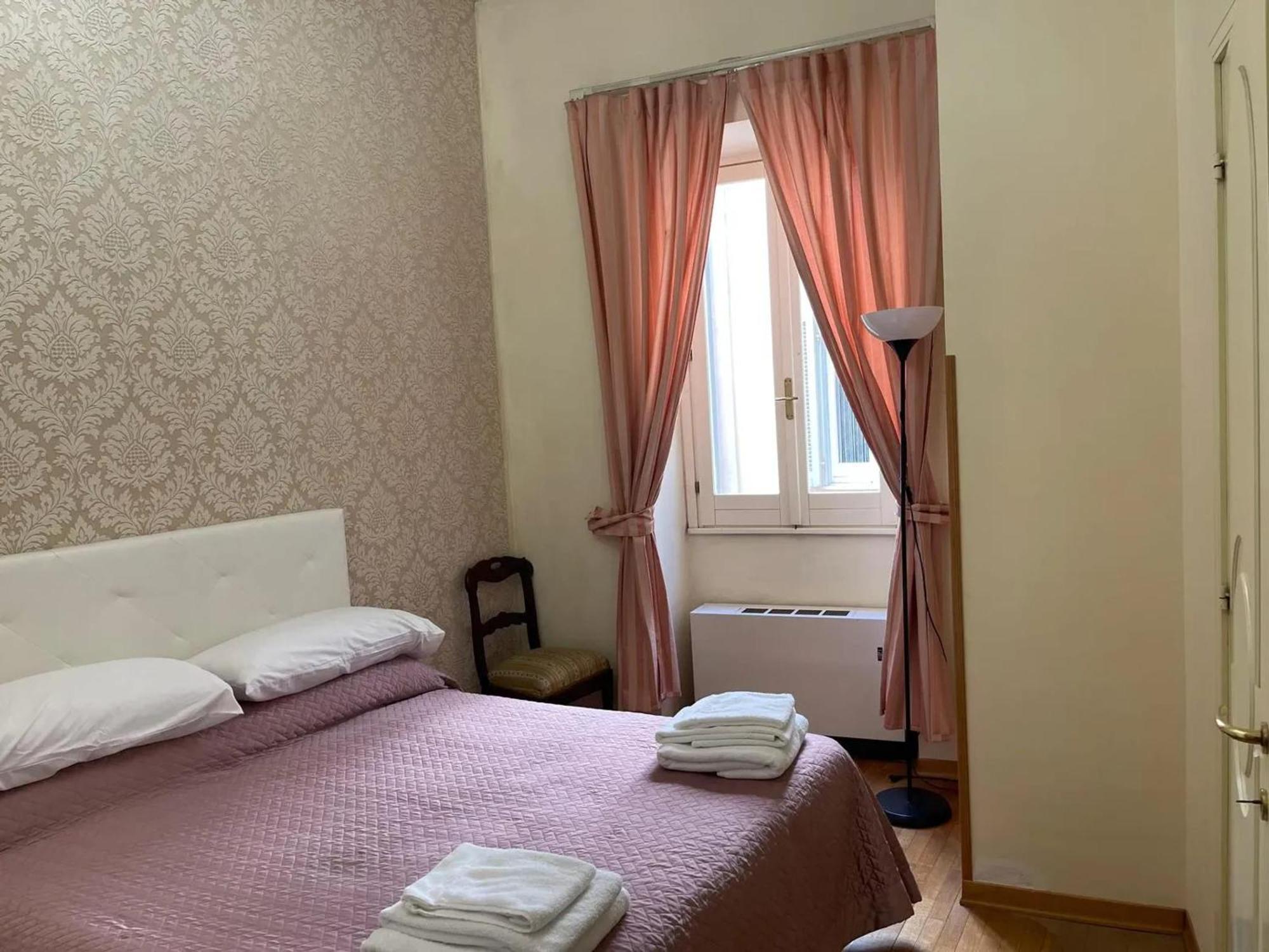 Charming Near The Colosseum 60 Sqm 4 Pers Air Conditiond Apartamento *