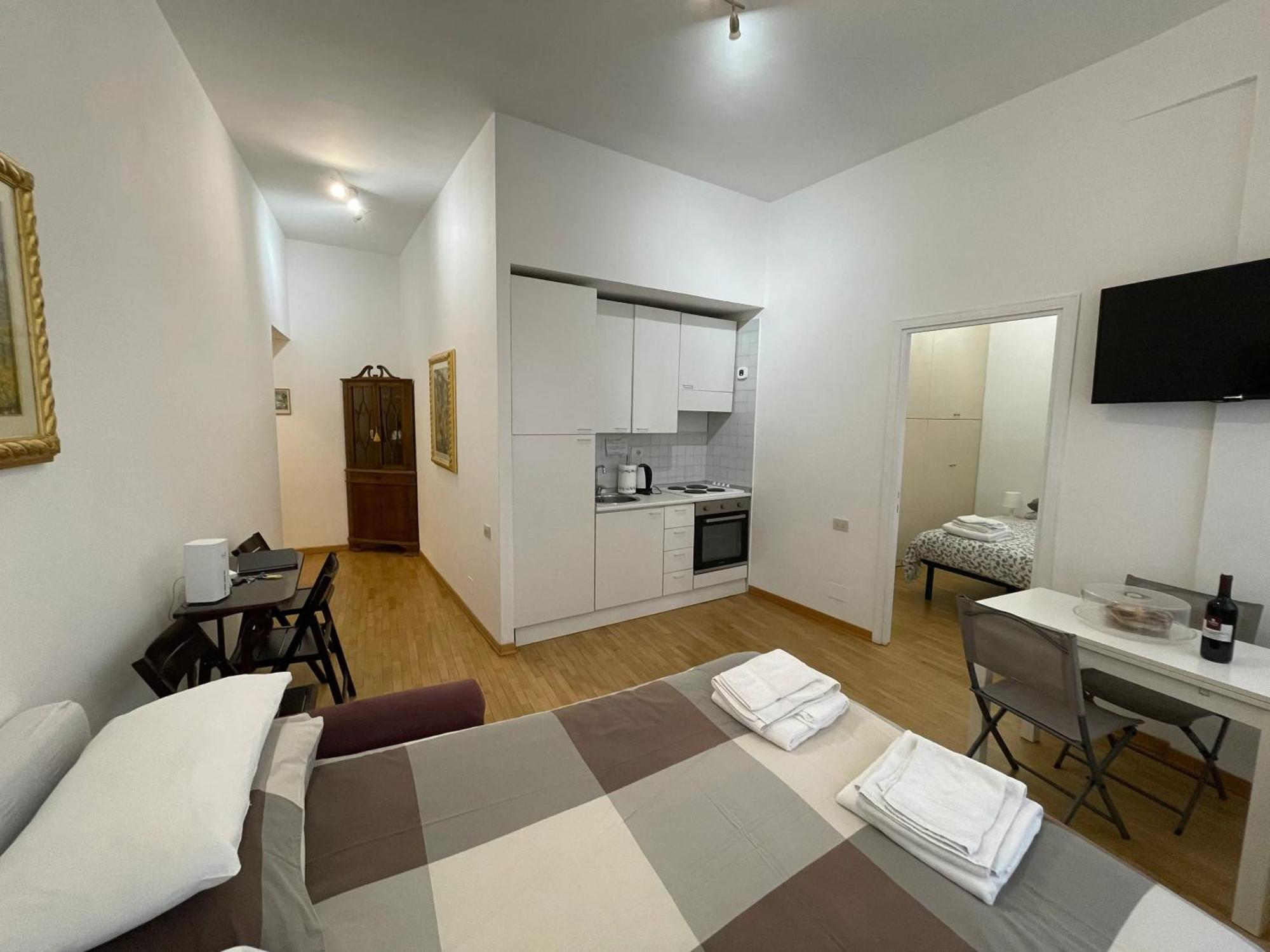 Charming Near The Colosseum 60 Sqm 4 Pers Air Conditiond Apartamento *
